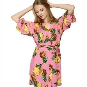 ⭐️2/$15⭐️ Pink Pineapple Robe size S/M